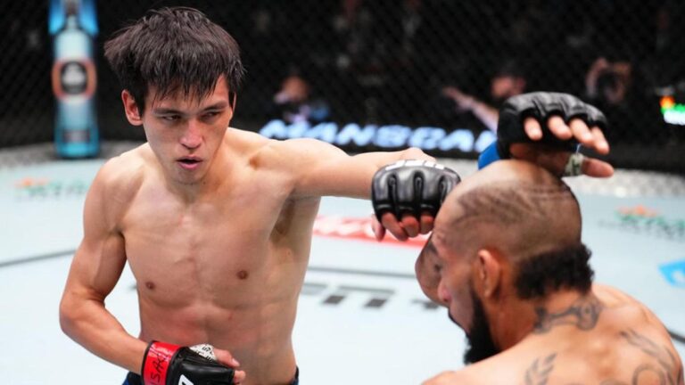 UFC турниріне 1 ай қалды: Азат Мақсұм октагонға оралады