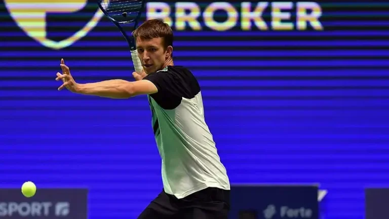 Григорий Ломакин завершил выступление на турнире ITF в Китае