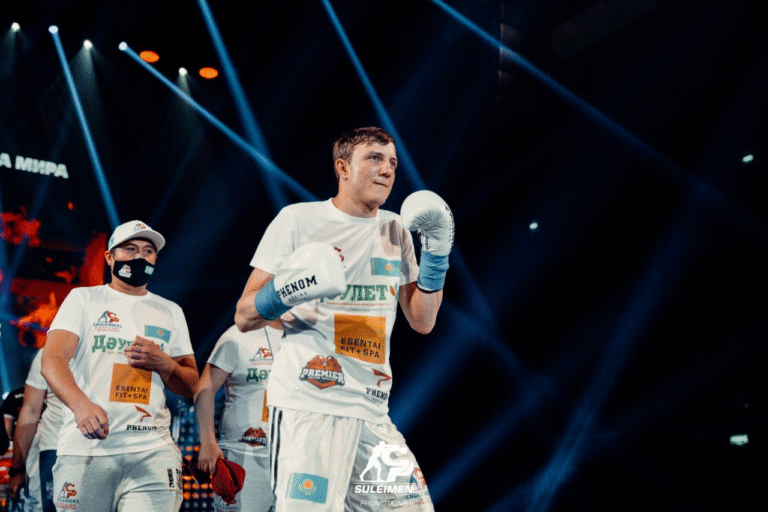 Казахстанский боксер Евгений Павлов подписал эксклюзивный контракт с CES Boxing