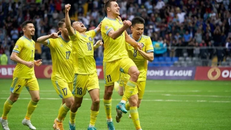 Футболдан Қазақстан құрамасы Беларусь астанасына жетті