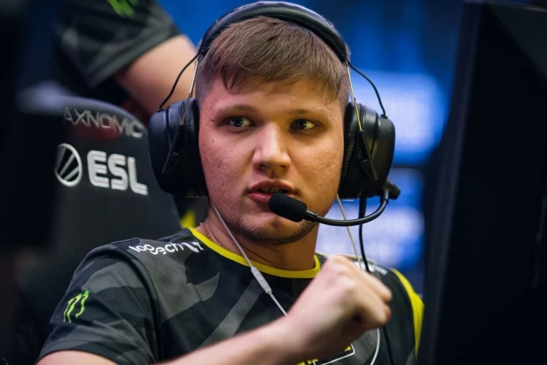 S1mple Чемпиондар лигасындағы жеңісімен Кварацхелияны құттықтады