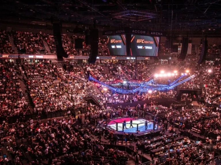 UFC возвращается в Париж в сентябре: объявлена дата турнира