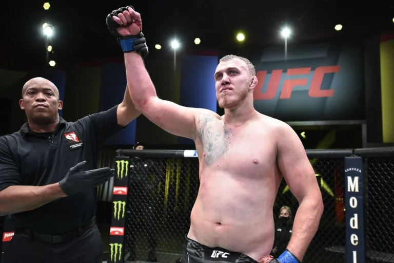 Сергей Спивак готовится к важному поединку на турнире UFC 316