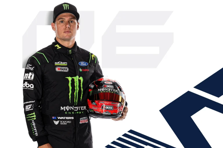 Кэм Уотерс продлил контракт с Tickford Racing до 2027 года