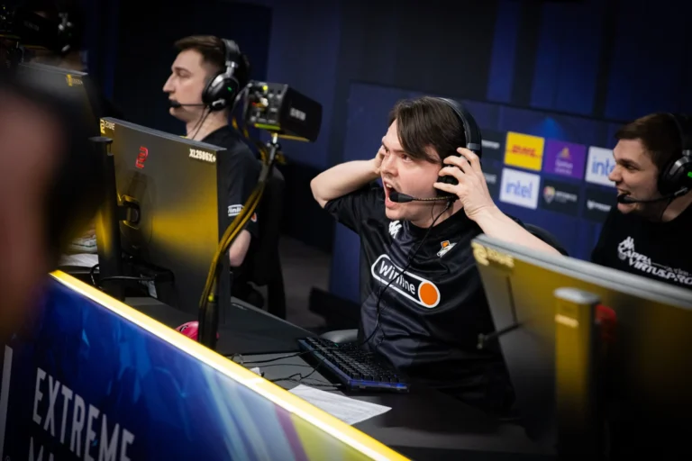 FL4MUS рассказал о первом дне Virtus.pro на мейджоре в Остине