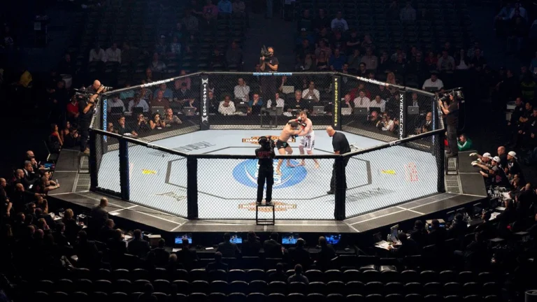 UFC возвращается в Ванкувер с турниром Fight Night в октябре