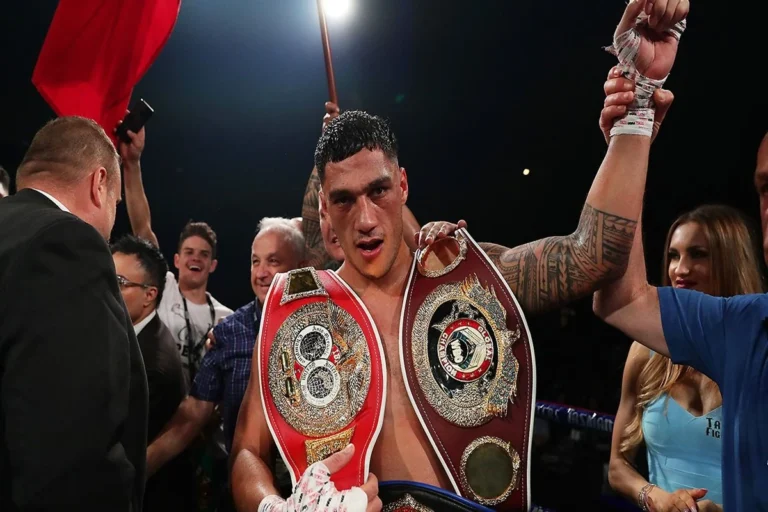 Чемпион IBF Опетая нокаутировал итальянского претендента в Австралии