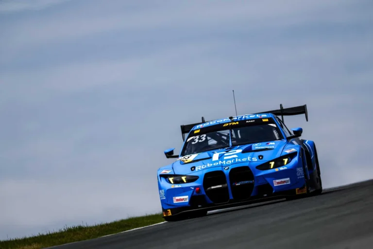 Рене Раст одержал уверенную победу в гонке DTM на трассе Зандворт