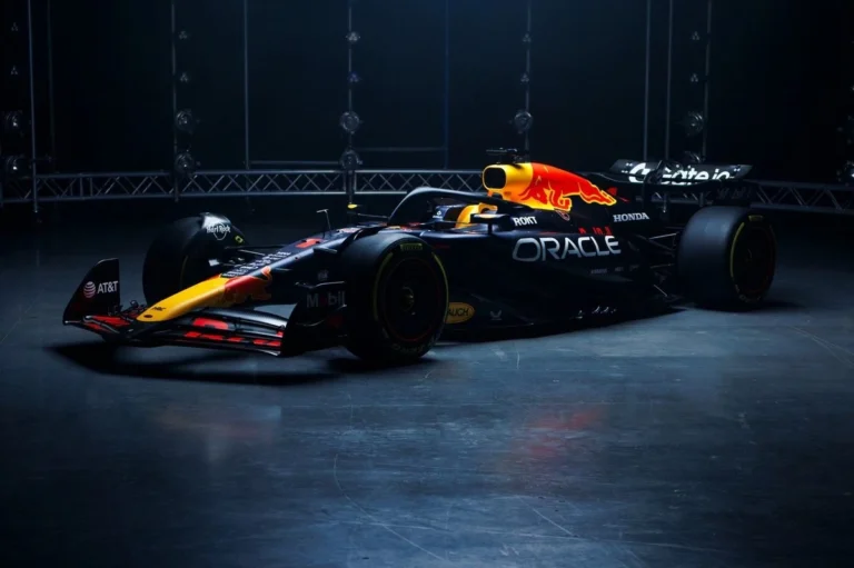 Red Bull не может найти достойного напарника для Ферстаппена