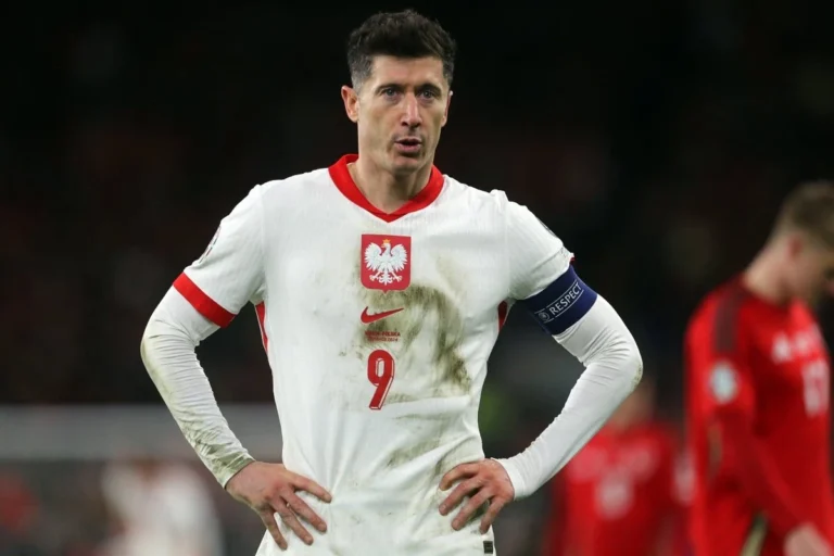 Игроки сборной Польши поддержали решение о смене капитана команды