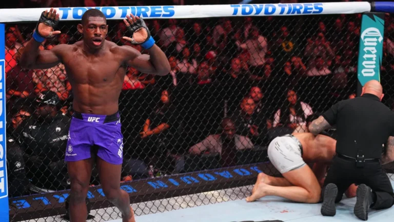 Джоакин Бакли встретится с Камару Усманом в главном событии UFC в Атланте