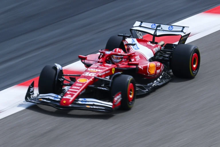 Леклер опроверг слухи об уходе из Ferrari