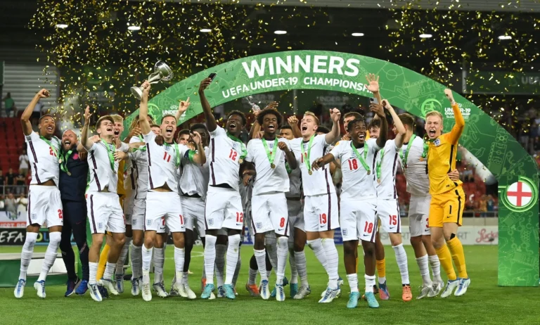 Юношеские сборные Англии готовятся к старту чемпионатов Европы U-19