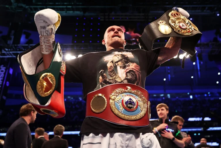Усик провел тренировку с экс-чемпионом Bellator и сделал заявление для UFC