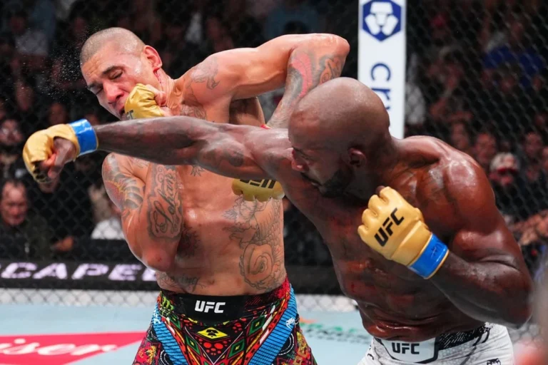 Халил Раунтри и Джамахал Хилл сразятся в главном бою первого турнира UFC в Баку
