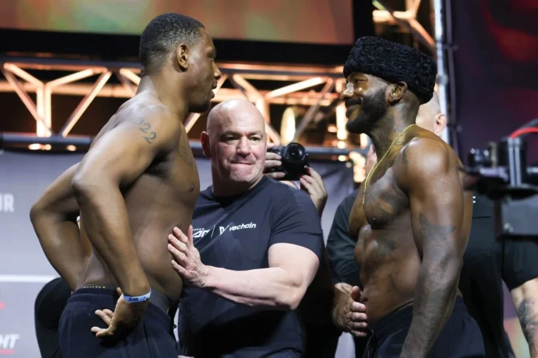UFC впервые проведет турнир в Баку с участием экс-чемпиона Хилла