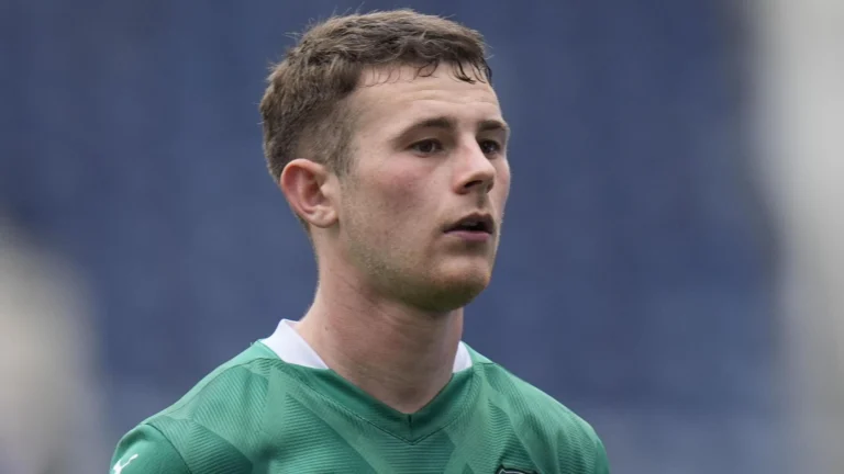Bristol City подписал полузащитника Адама Рэнделла из Plymouth Argyle