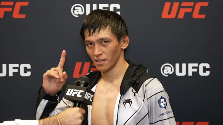 Азат Мақсұм Бакудегі UFC турнирінде Тағир Уланбековтен жеңілді