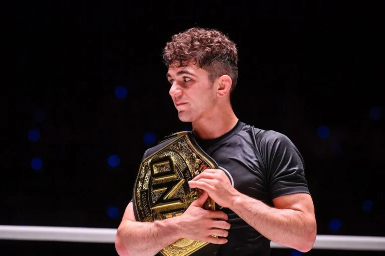 UFC проведет первый турнир по бразильскому джиу-джитсу с участием Мусумеси