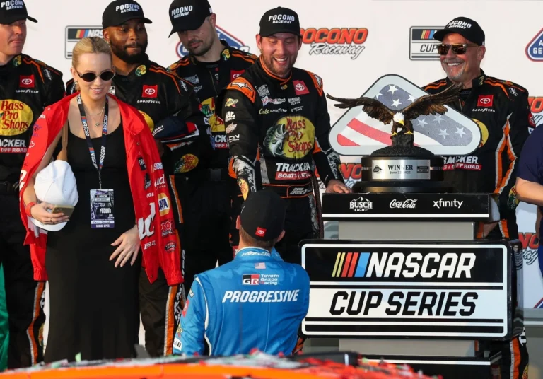 Чейз Бриско одержал первую победу в составе Joe Gibbs Racing на этапе NASCAR в Поконо