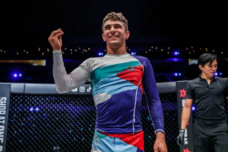 UFC проведет первый турнир по бразильскому джиу-джитсу с участием Мусумеси
