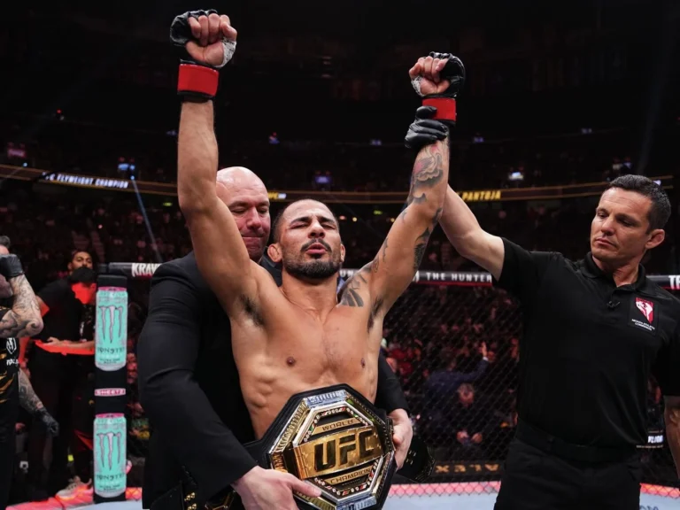 UFC выпустил эксклюзивную экипировку для чемпиона Александра Пантожи