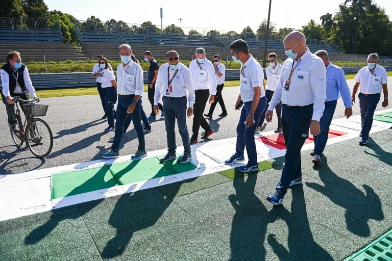 FIA Формула-1 жарыс ережелерін алғаш рет жариялады