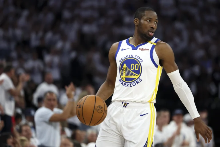 Warriors Джонатан Кумингаға біліктілік ұсынысын жасады