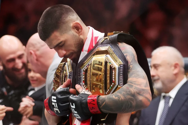 Топурия бросил вызов Пимблетту после чемпионского боя на UFC 317