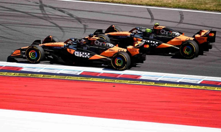 McLaren разрешила своим пилотам борьбу за победу в Австрии