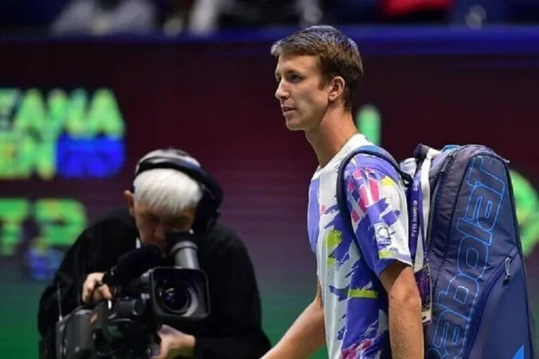 Григорий Ломакин завершил выступление на турнире ITF в Китае