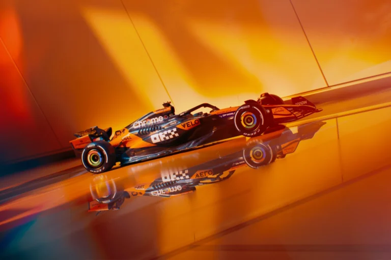 McLaren представила хромированную ливрею для Гран-при Великобритании