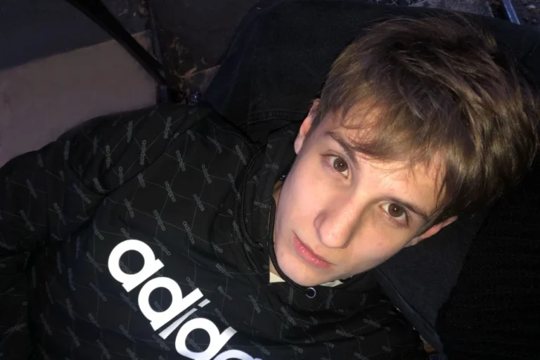 Роман Aliullov: “В Dota 2 важнее атмосфера в команде, чем индивидуальный скилл”