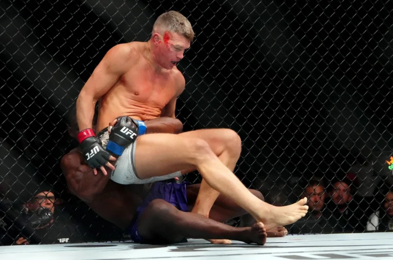 Стивен Томпсон UFC турнирінде ауыр жарақат алды