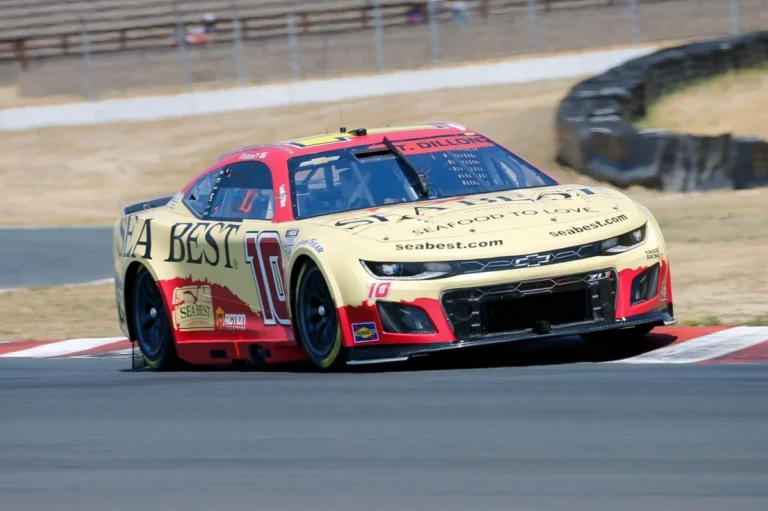 NASCAR: Тай Диллон миллиондық турнирдің жартылай финалына өтті