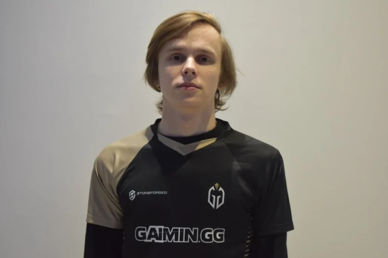 Стример Nix раскрыл неожиданную версию об уходе dyrachyo из Gaimin Gladiators