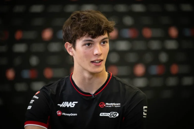 20 жастағы Haas пилоты Формула-1-ге жолы мен сыйға алған Ferrari туралы айтты