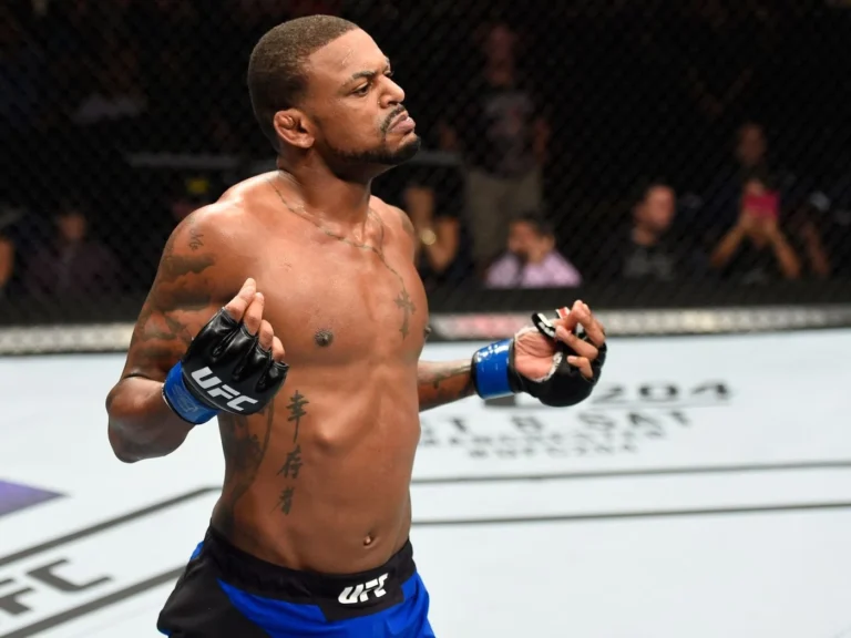 Ветеран UFC Майкл Джонсон готовится к важному поединку в Новом Орлеане