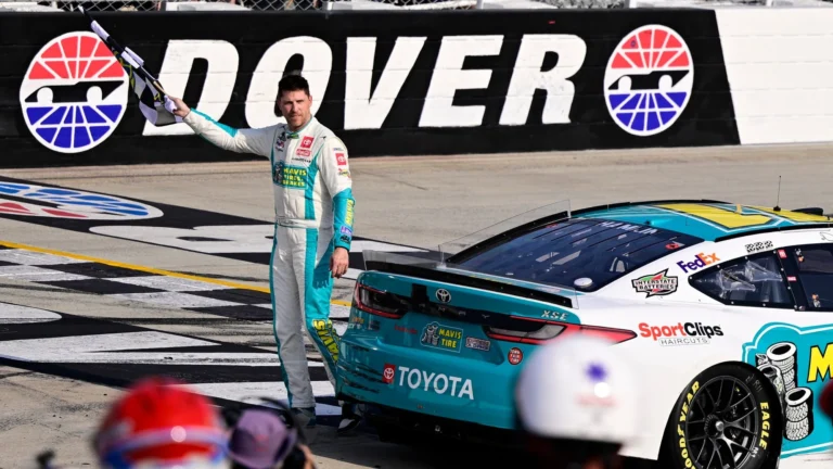 Суд отклонил иск команд NASCAR о сохранении чартерных прав