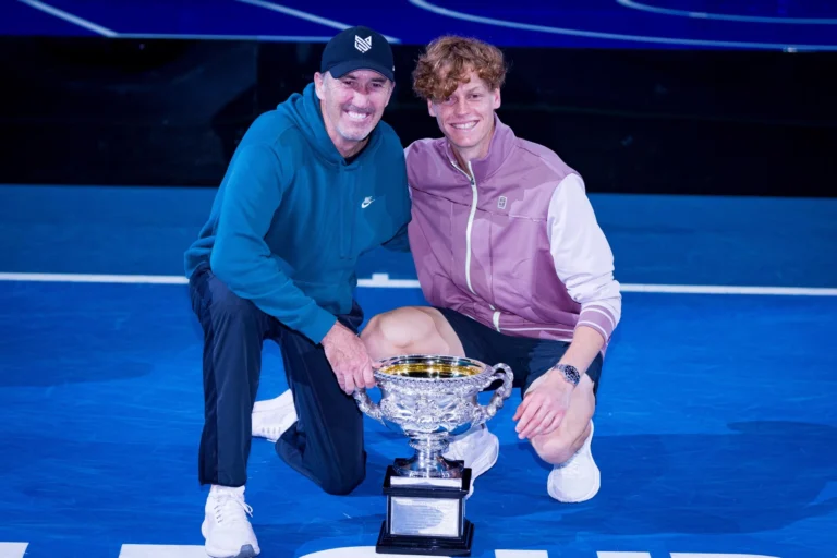 Даррен Кейхилл US Open-де Синнердің жаттықтырушысы ретінде қатыспайды