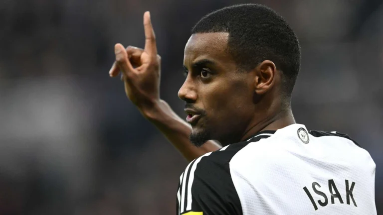 Liverpool планирует переговоры по трансферу Исака из Newcastle