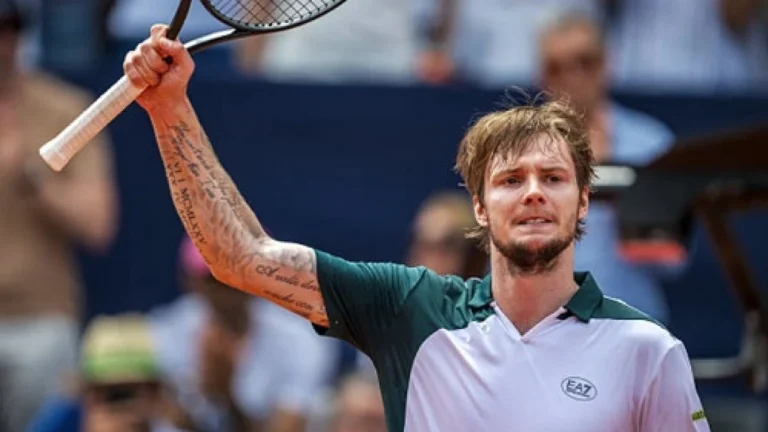 Александр Бублик завоевал второй подряд титул ATP 250