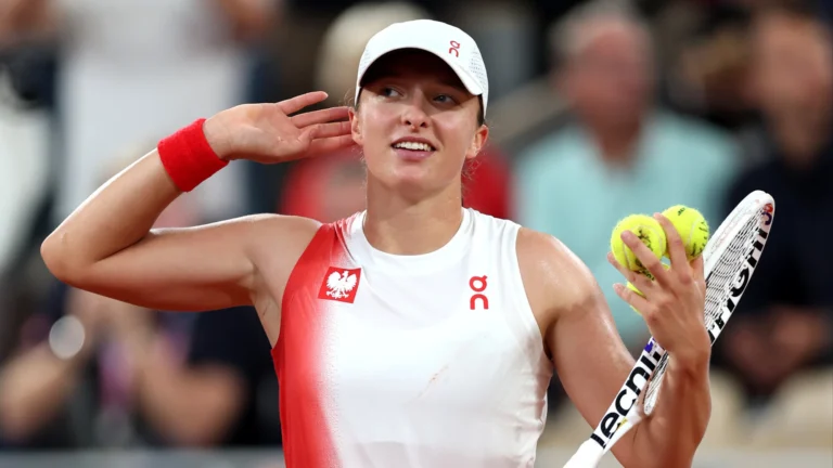 Ига Швентек вышла в финал Уимблдона