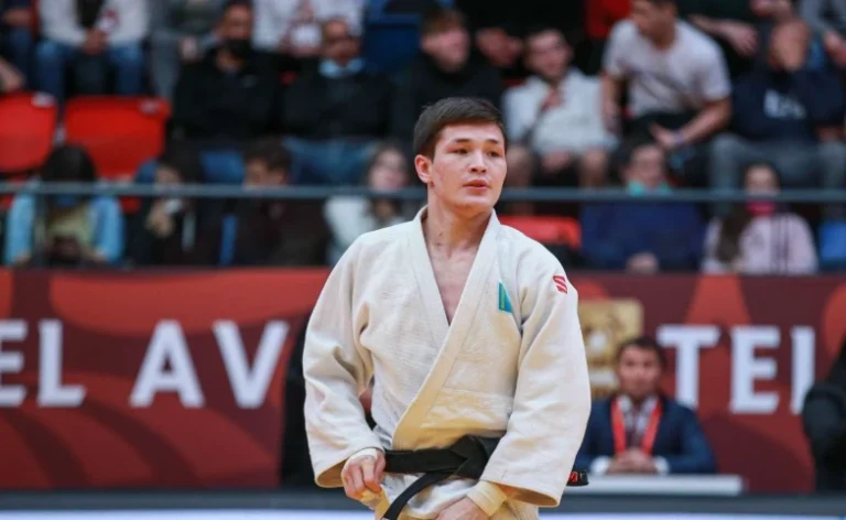 Казахстан остался без медалей в первый день Grand Slam по дзюдо в Монголии