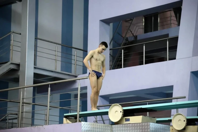 Назар Кожанов установил личный рекорд на чемпионате мира по прыжкам в воду