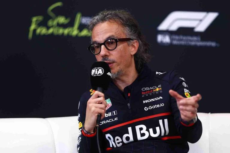 Ферстаппен Red Bull-дың жаңа басшысының жұмысын жоғары бағалады