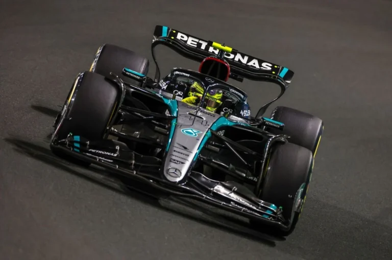 Mercedes-тің бұрынғы стратегі Хэмилтон мен Шумахердің табиғи талантын салыстырды