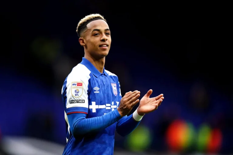 Ipswich Town Омари Хатчинсонға 35 миллион фунт ұсынысын қабылдамайды