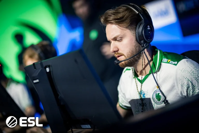NiKo Team Falcons командасының капитаны болу жоспарын айтты