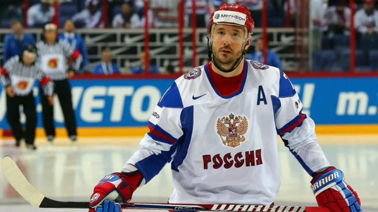 Гагарин Кубогының екі дүркін жеңімпазы НХЛ-дегі ресейліктерге тыйым салу туралы пікір білдірді